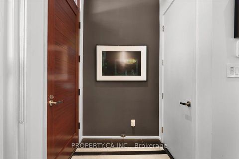 Photo 3 at 244 Manning Avenue, Bellwoods, Toronto