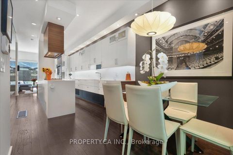 Photo 5 at 244 Manning Avenue, Bellwoods, Toronto