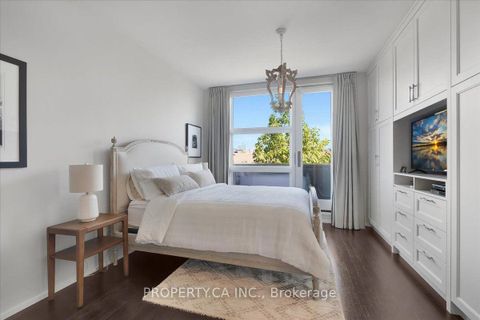 Photo 24 at 244 Manning Avenue, Bellwoods, Toronto