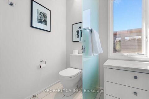 Photo 34 at 244 Manning Avenue, Bellwoods, Toronto