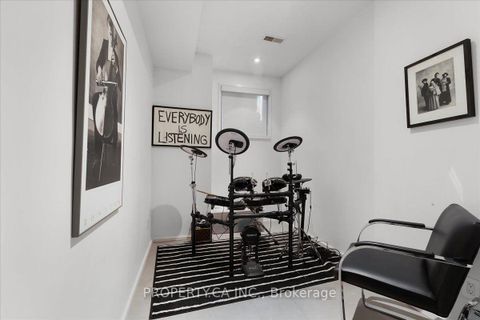 Photo 36 at 244 Manning Avenue, Bellwoods, Toronto