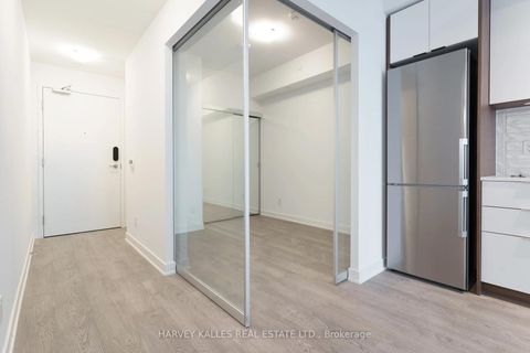 Photo 11 at 410 - 543 Richmond Street W, Waterfront Communities C1, Toronto