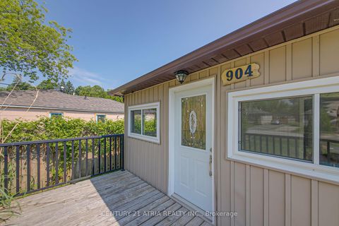 Photo 3 at 904 Maplewood Drive N, Alcona, Innisfil