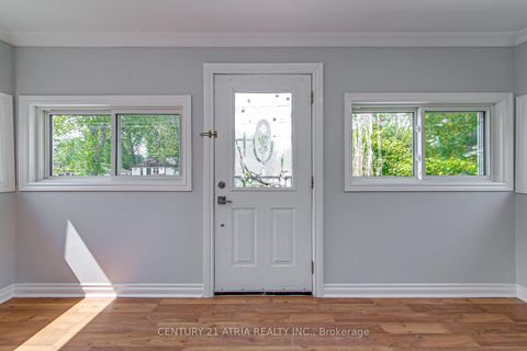 Photo 4 at 904 Maplewood Drive N, Alcona, Innisfil