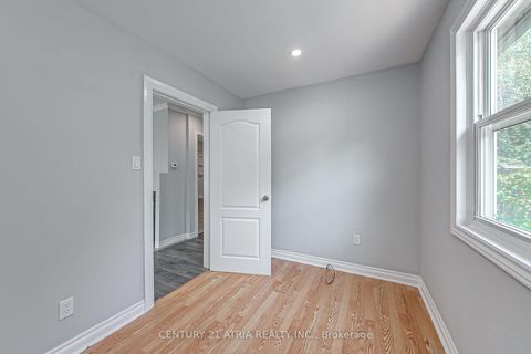 Photo 18 at 904 Maplewood Drive N, Alcona, Innisfil