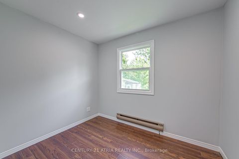 Photo 19 at 904 Maplewood Drive N, Alcona, Innisfil
