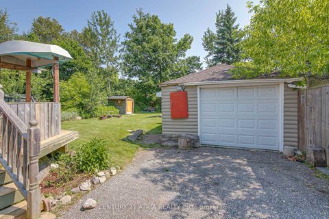 Photo 25 at 904 Maplewood Drive N, Alcona, Innisfil