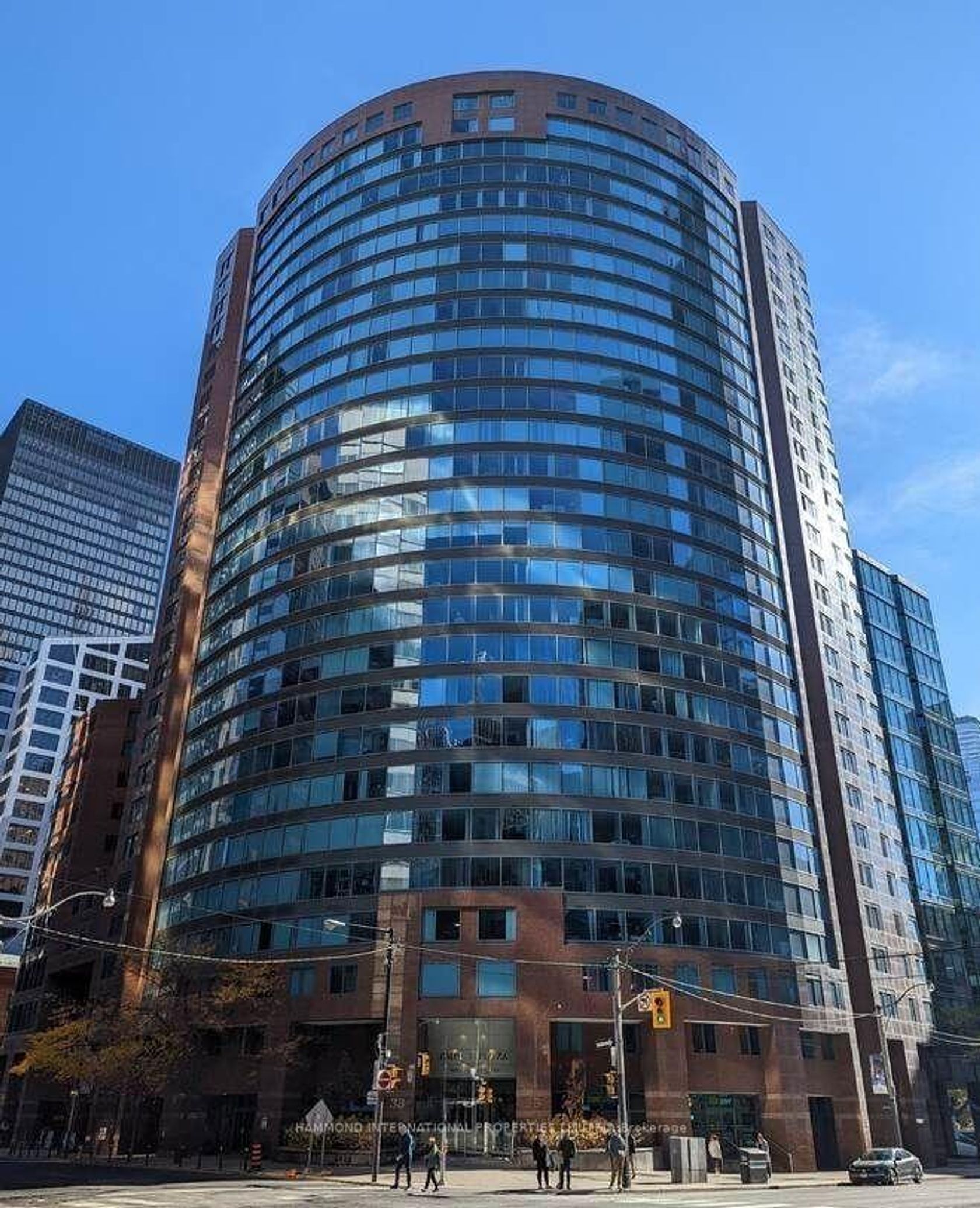 2405 - 33 University Street, Bay Street Corridor, Toronto photo number 2