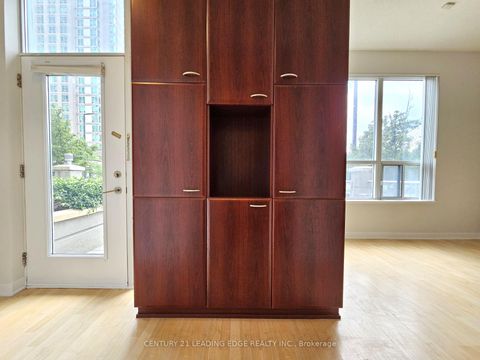 Photo 4 at TH120 - 38 Lee Centre Drive, Woburn, Toronto