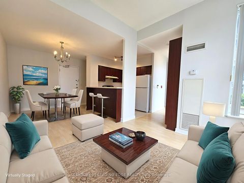 Photo 10 at TH120 - 38 Lee Centre Drive, Woburn, Toronto