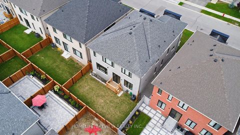 Photo 1 at 105 Halldorson Avenue, Bayview Northeast, Aurora