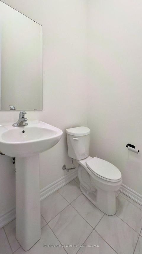 Photo 11 at 105 Halldorson Avenue, Bayview Northeast, Aurora