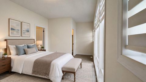 Photo 15 at 105 Halldorson Avenue, Bayview Northeast, Aurora