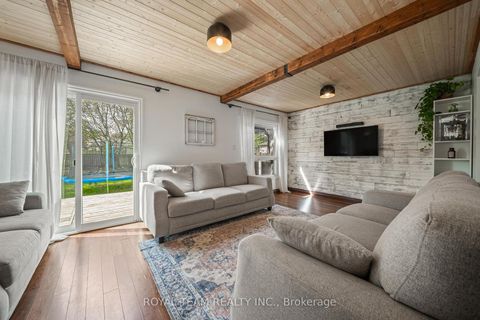Photo 6 at 2500 Lloyd Street, Alcona, Innisfil