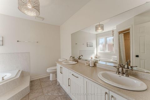 Photo 11 at 2070 Osbond Road, Alcona, Innisfil