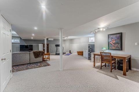 Photo 16 at 2070 Osbond Road, Alcona, Innisfil