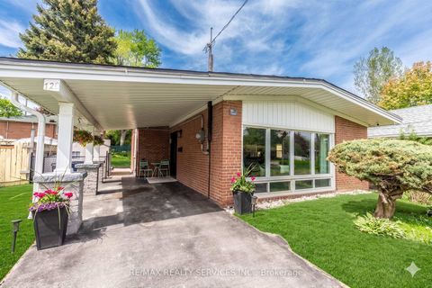 Photo 1 at 126 Roebuck Drive, Kennedy Park, Toronto