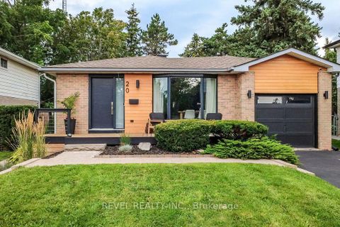 Photo 1 at 20 Cynthia Court, 400 North, Barrie