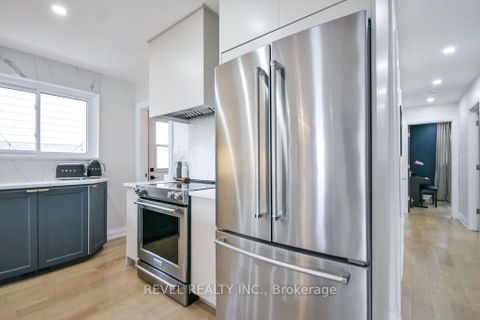 Photo 14 at 20 Cynthia Court, 400 North, Barrie