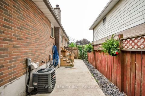 Photo 45 at 20 Cynthia Court, 400 North, Barrie