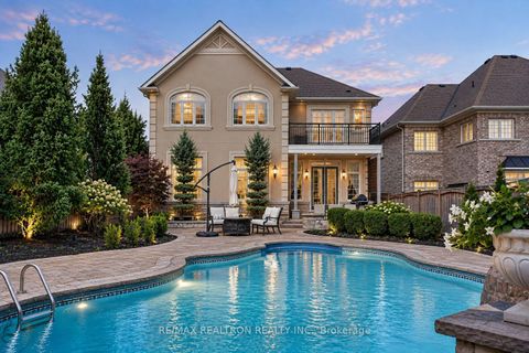 Photo 7 at 283 Lady Valentina Avenue, Patterson, Vaughan