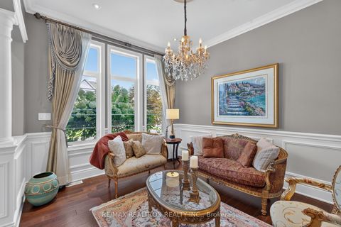 Photo 11 at 283 Lady Valentina Avenue, Patterson, Vaughan