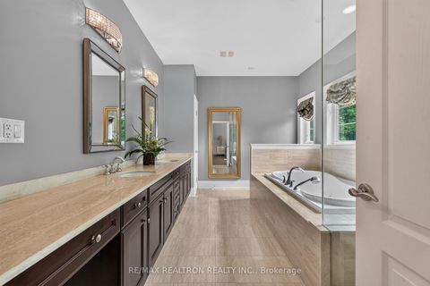 Photo 32 at 283 Lady Valentina Avenue, Patterson, Vaughan