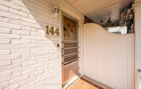 Photo 2 at 144 Bellwoods Avenue, Bellwoods, Toronto