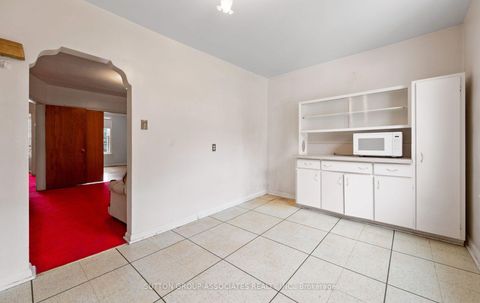 Photo 13 at 144 Bellwoods Avenue, Bellwoods, Toronto
