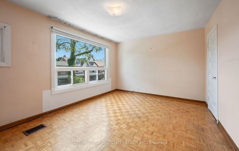 Photo 18 at 144 Bellwoods Avenue, Bellwoods, Toronto
