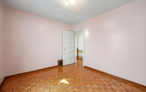 Photo 22 at 144 Bellwoods Avenue, Bellwoods, Toronto