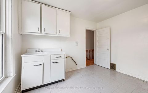 Photo 24 at 144 Bellwoods Avenue, Bellwoods, Toronto