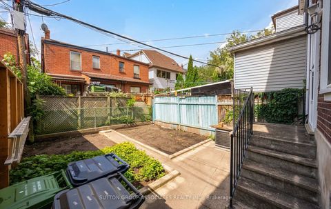 Photo 26 at 144 Bellwoods Avenue, Bellwoods, Toronto