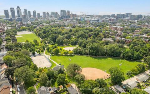 Photo 33 at 144 Bellwoods Avenue, Bellwoods, Toronto