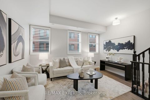 Photo 5 at 46 - 68 Winston Park Boulevard, CFB, Toronto