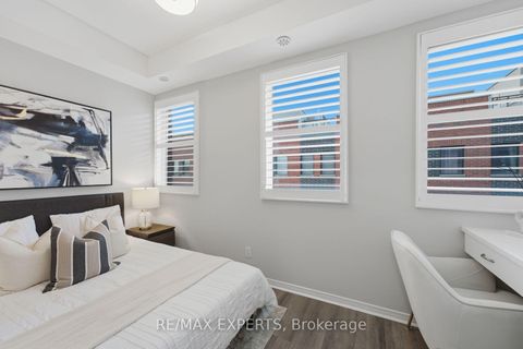 Photo 17 at 46 - 68 Winston Park Boulevard, CFB, Toronto