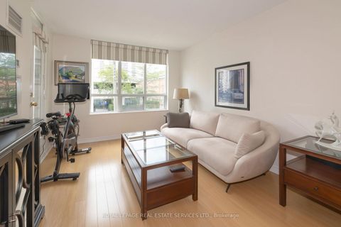 Photo 4 at 212 - 195 Merton Street, Mount Pleasant West, Toronto