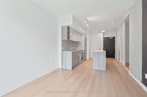 Photo 14 at 106 - 31 Tippett Road, Clanton Park, Toronto