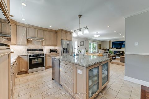 Photo 5 at 8 Chantrey Court, Guildwood, Toronto