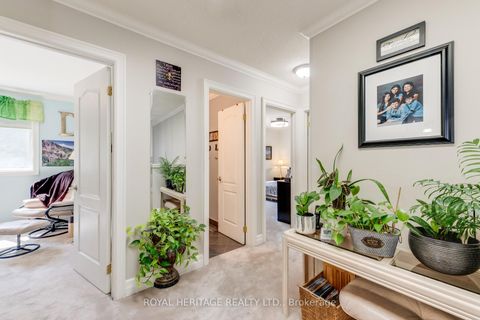 Photo 14 at 8 Chantrey Court, Guildwood, Toronto