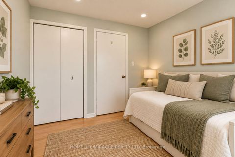 Photo 7 at 201 - 6444 Finch Avenue W, Jamestown, Toronto