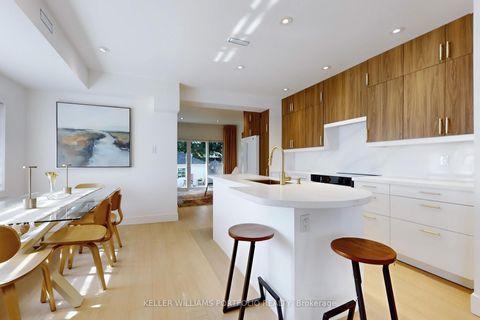 Photo 3 at 22 Pitt Avenue, Birchmount, Toronto
