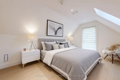 Photo 7 at 22 Pitt Avenue, Birchmount, Toronto