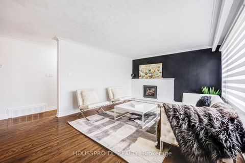 Photo 7 at 49 Bowerbank Drive, Newtonbrook East, Toronto
