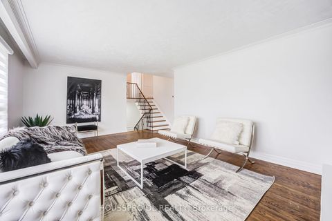 Photo 8 at 49 Bowerbank Drive, Newtonbrook East, Toronto