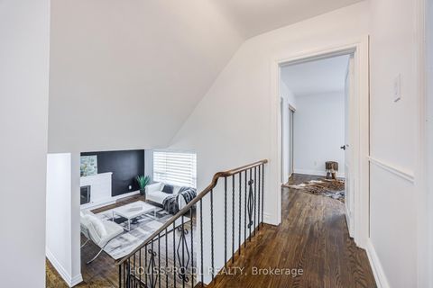 Photo 17 at 49 Bowerbank Drive, Newtonbrook East, Toronto