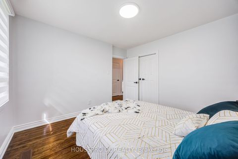 Photo 26 at 49 Bowerbank Drive, Newtonbrook East, Toronto