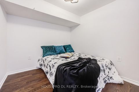 Photo 32 at 49 Bowerbank Drive, Newtonbrook East, Toronto