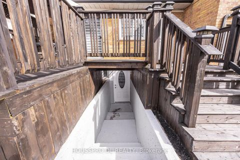Photo 44 at 49 Bowerbank Drive, Newtonbrook East, Toronto