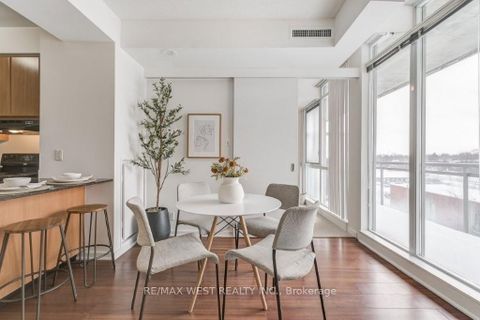 Photo 10 at 501 - 30 Canterbury Place, Willowdale West, Toronto